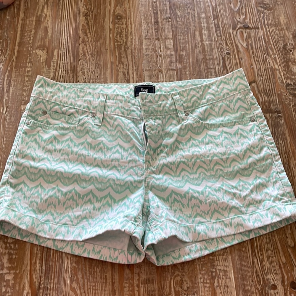 Gap cuffed shorts.  Mint green chevron like print.